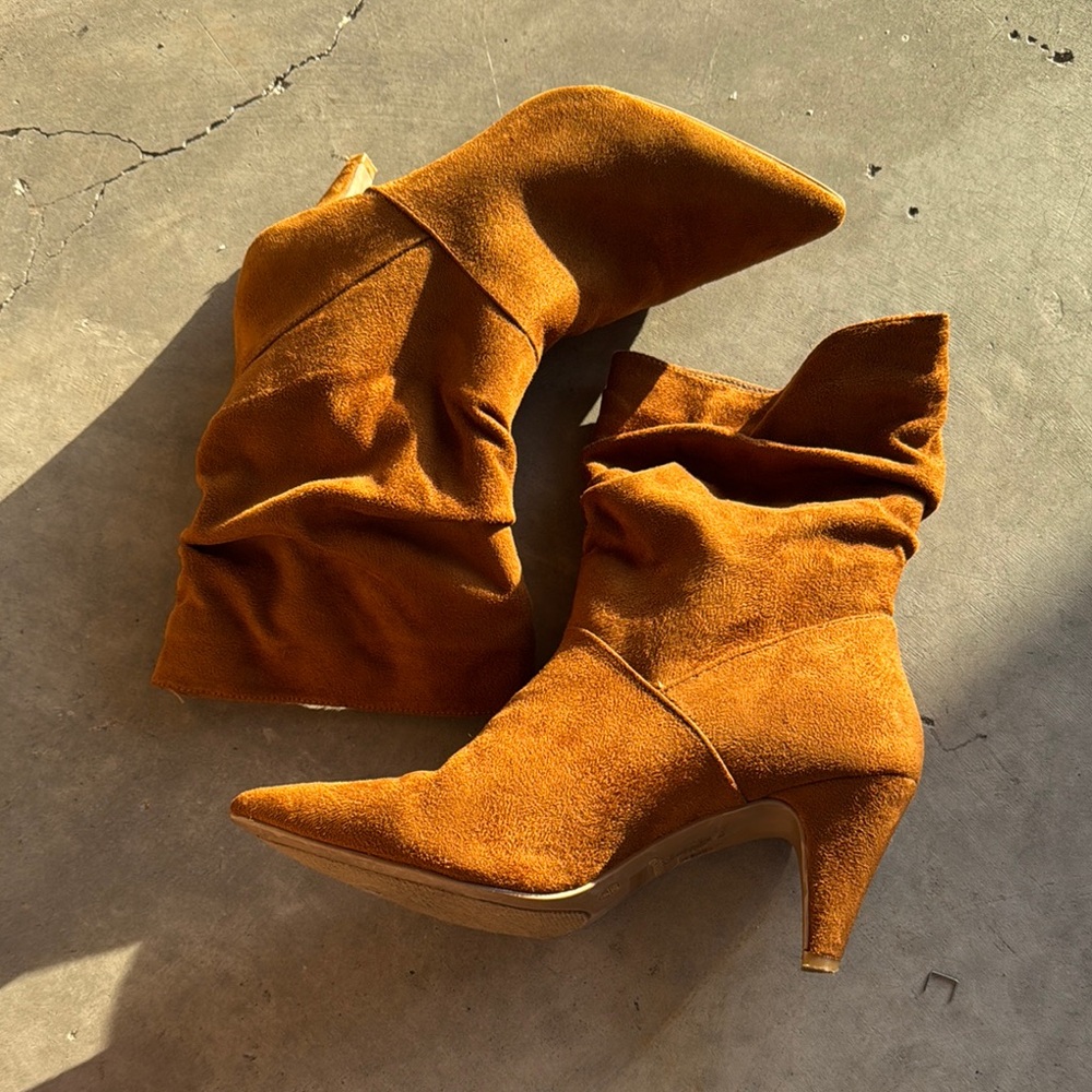 BAMBOO Tan Heeled Boots with Pointed Toe